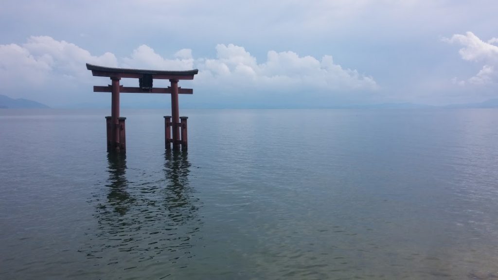 Lake Biwa (琵琶湖) Omimaiko Beach and Floating Torii at Shirahige Shrine